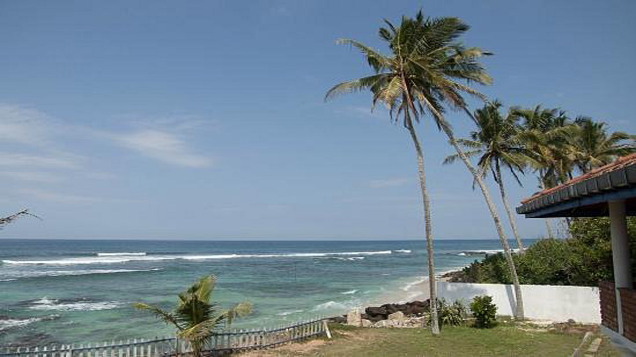 Lace Rock Beach Cabanas bevindt zich in Ahangama.