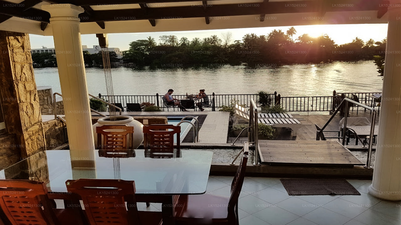 Bentota River Edge, Bentota