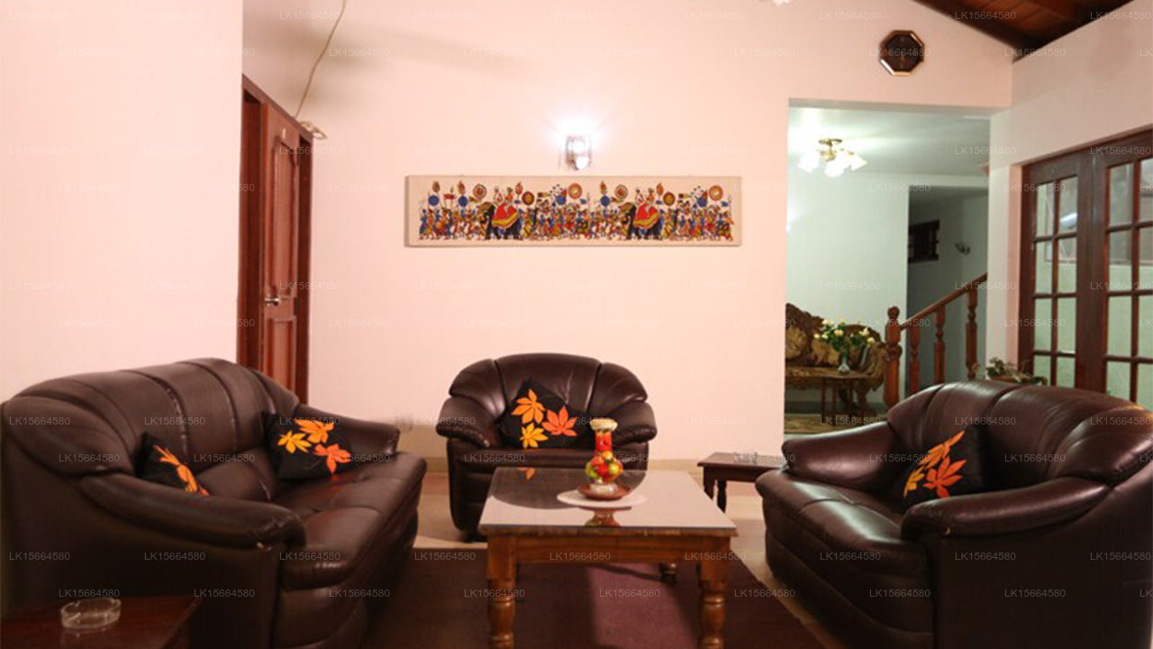 Alcam Holiday Home, Kandy