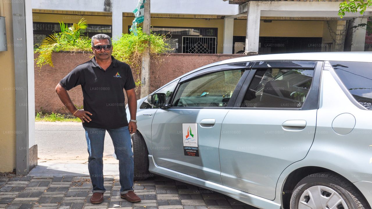 Periyamulla City to Colombo Airport (CMB) Private Transfer