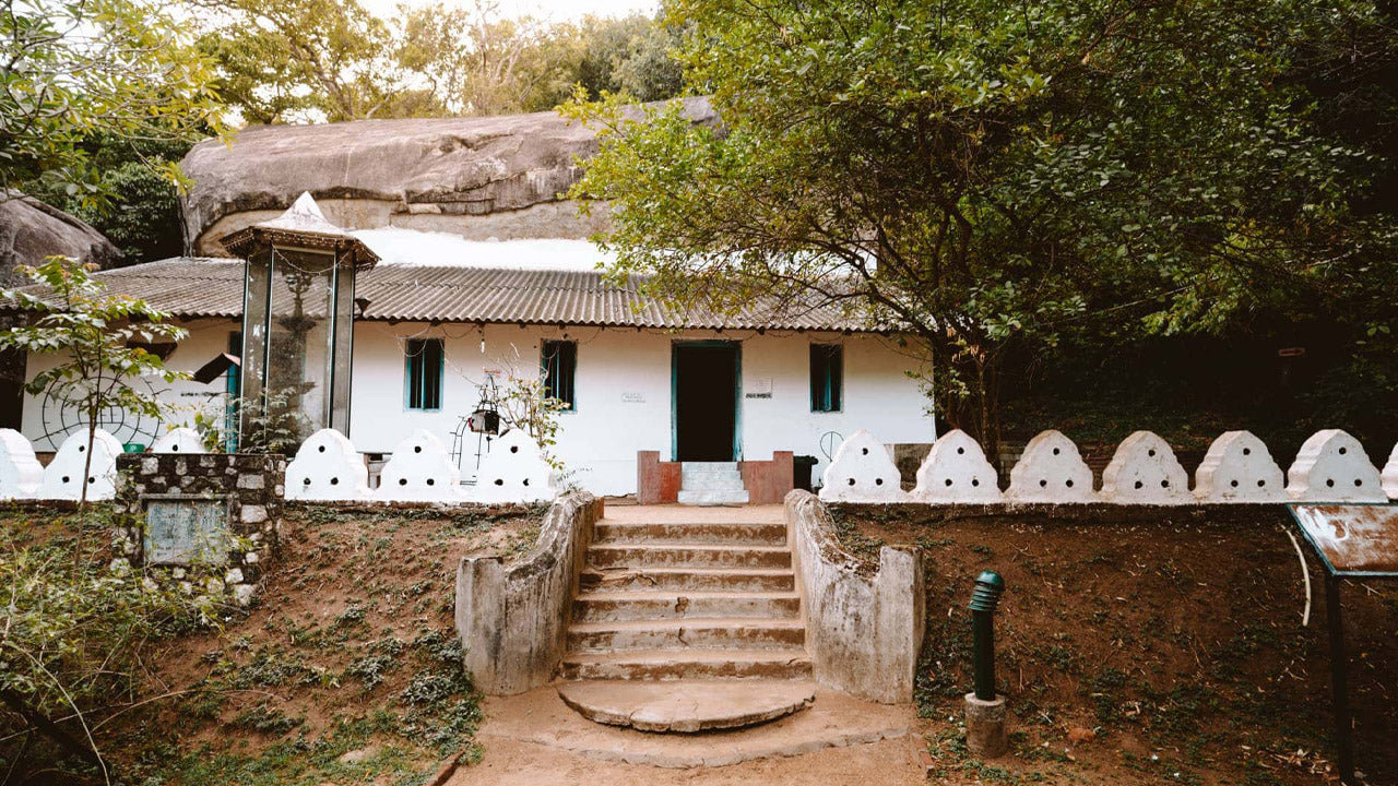 Toegangskaarten voor de Pidurangala Rock Temple