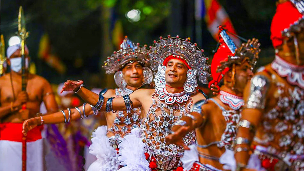 Kandy Esala Perahera - Dag 11 (kaartjes en zitplaatsen)