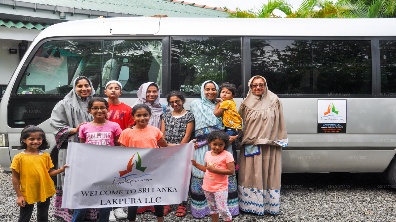 Privétransfer van de luchthaven van Colombo (CMB) naar Sigiriya City