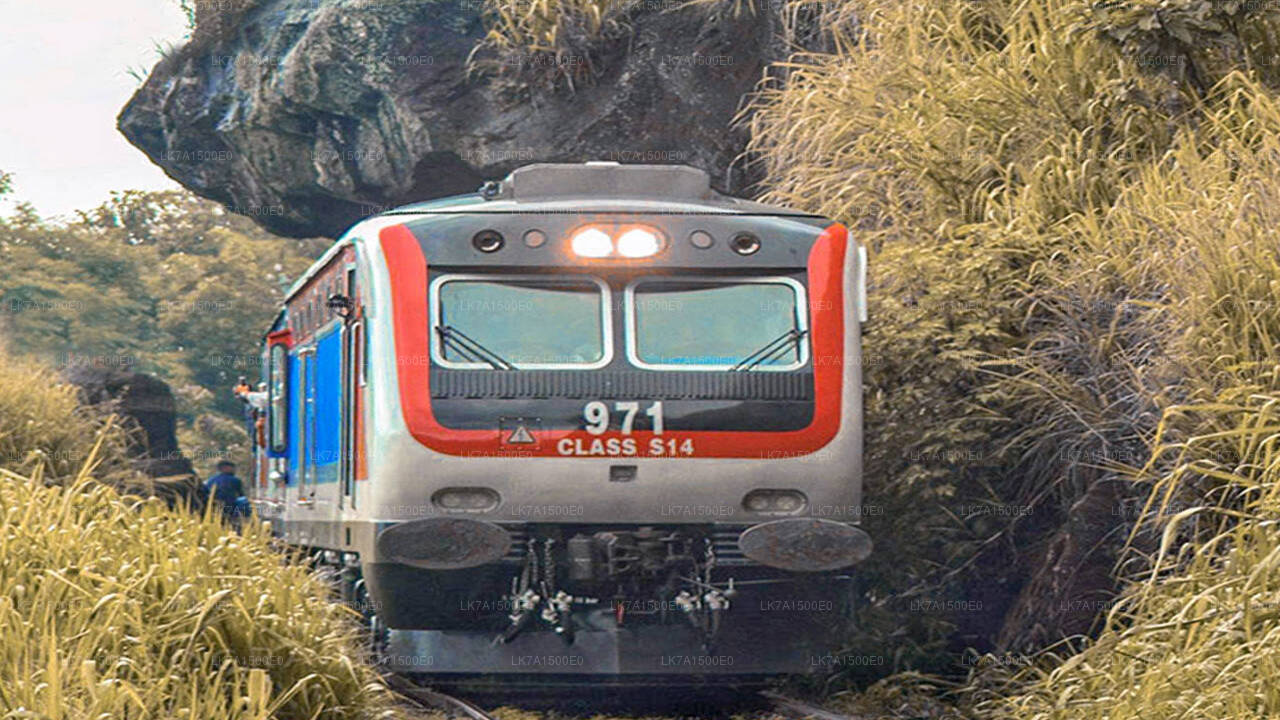 Treinrit van Colombo naar Ella (treinnummer: 1001 „Denuwara Menike”)