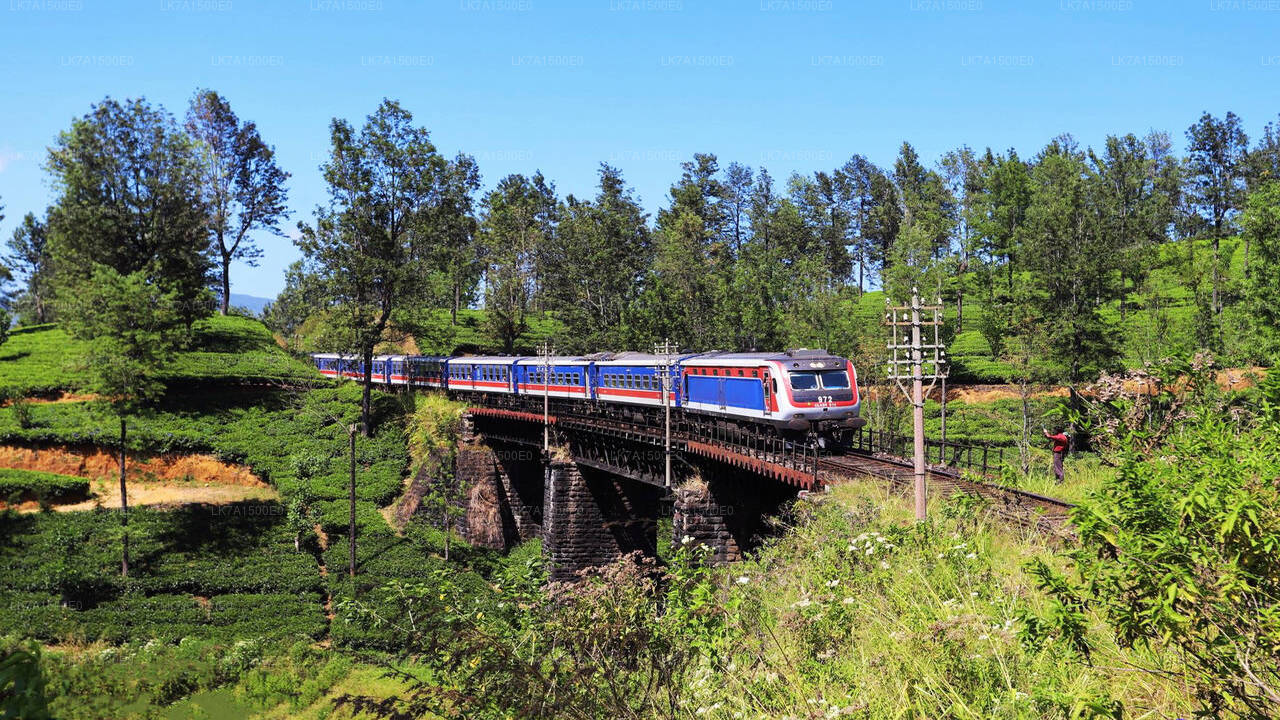 Treinrit van Colombo naar Ella (treinnummer: 1001 „Denuwara Menike”)