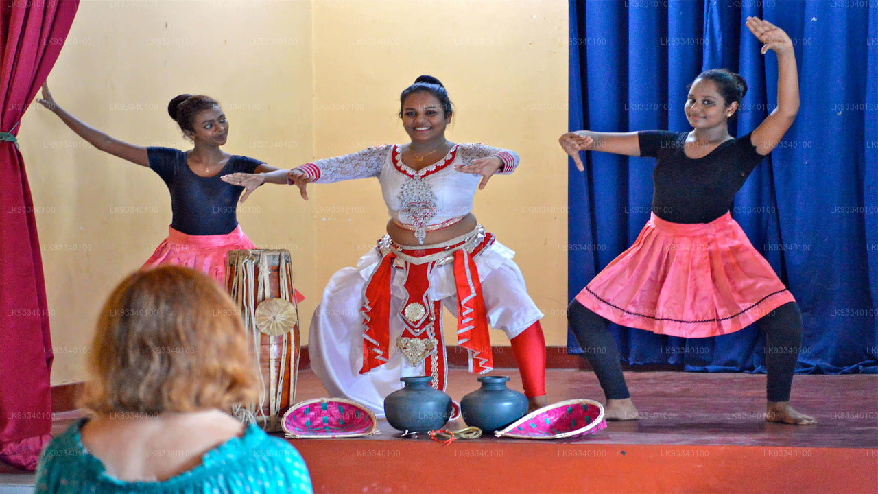 Traditionele danservaring vanuit Panadura
